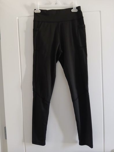 Black leggings