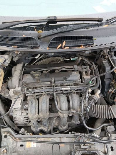 Breaking ford fiesta 2012 1.25