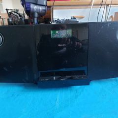 Philips Micro System, Model DCM276-05, Radio, CD, IPOD, and MP3, in very good condition