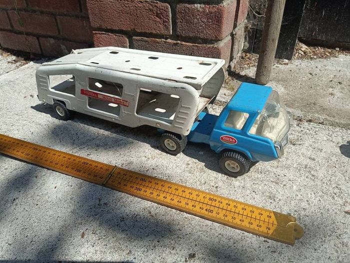 Tonka transporter