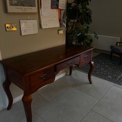 Beautiful antique mahogany desk
