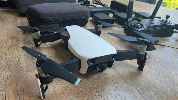 dji mavic air fly more combo