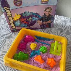 Kinetic sand