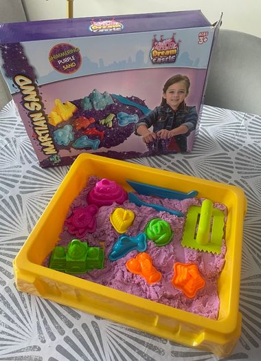 Kinetic sand