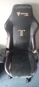 Secretlab Titan Gaming Chair Black Leather + Leather Repair Kit Included