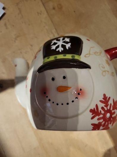 Christmas teapot
