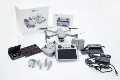 DJI Air 2s Fly More Combo (RC-N1) plus DJI RC