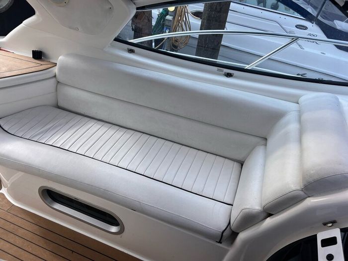 Sealine s28 sports cruiser