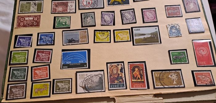 47 Irish stamps from the 1920's