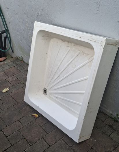 Shower Tray 800x800 160 cm high 140 mm deep internal