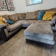 Corner suite