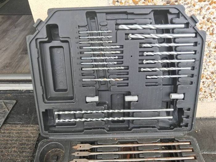 Workzone drill bits