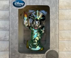 Disney World Mickey Mouse Statue of Liberty Glass Christmas Ornament Damaged NO NOSE Please see photos