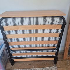 Fold-up bed