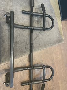 Door pull up & chin up bar