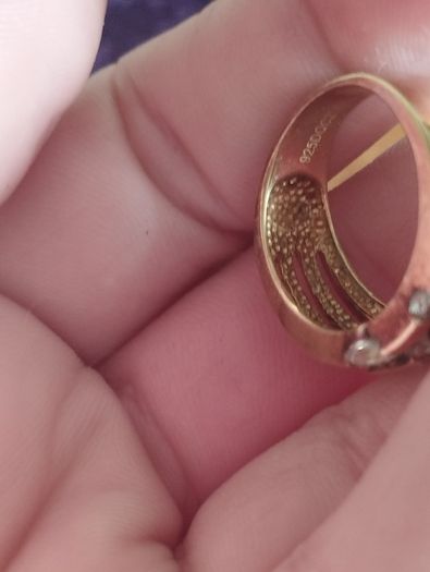 925 Sterling Silver Ring with Gold Plated Cubic Zirconia.