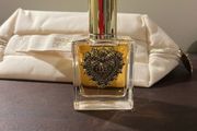 Dolce &amp; Gabbana Devotion perfume (50 ml) + wash bag bundle