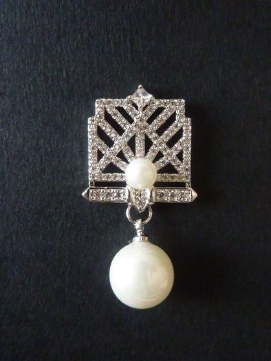 Art Deco Vintage Style Faux Pearl Silver Earrings