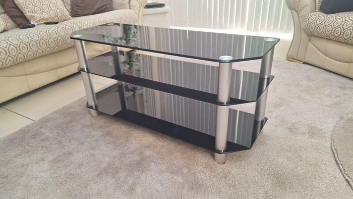 Tv table