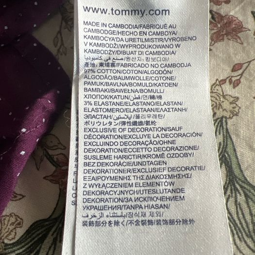 Tommy Hilfiger ladies purple polka dot shirt. Size 10