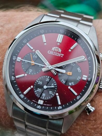 Watch Orient Neo 70' Calendar. Quartz.