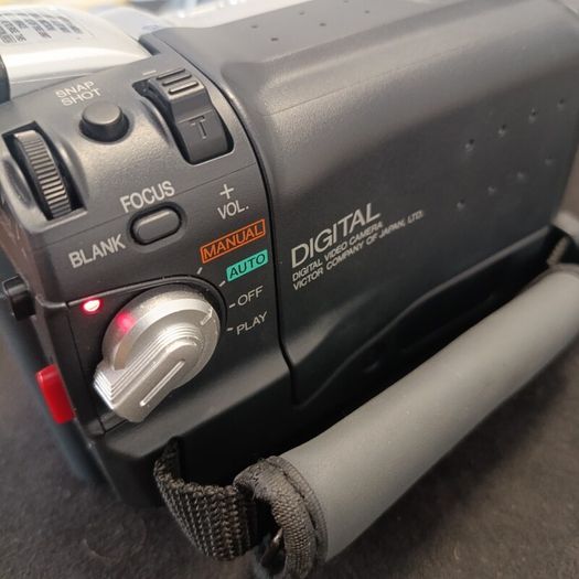 JVC GR-DVL 160EK Mini DV Camcorder Made In Japan