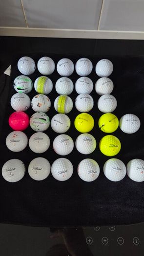 32 taylormade and titlest balls