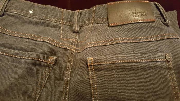 Hugo boss age 10 ( size138 )