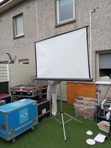 projector screen