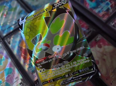 Galarian Stunfisk V ! Full Art ! Ultra Rare ! from Darkness Ablaze Set ! 2020 ! Pokemon Card !