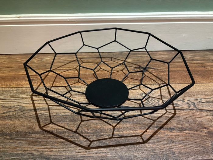 Modern Matte Black Geometric Wire Fruit Bowl