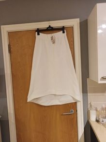 Dunnes  Stores  Gallery  Skirt.  S. S - 12.    B.N.W.T.