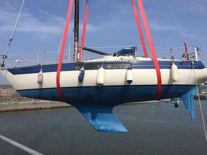 Kingscruiser 33 Yacht deposit paid.