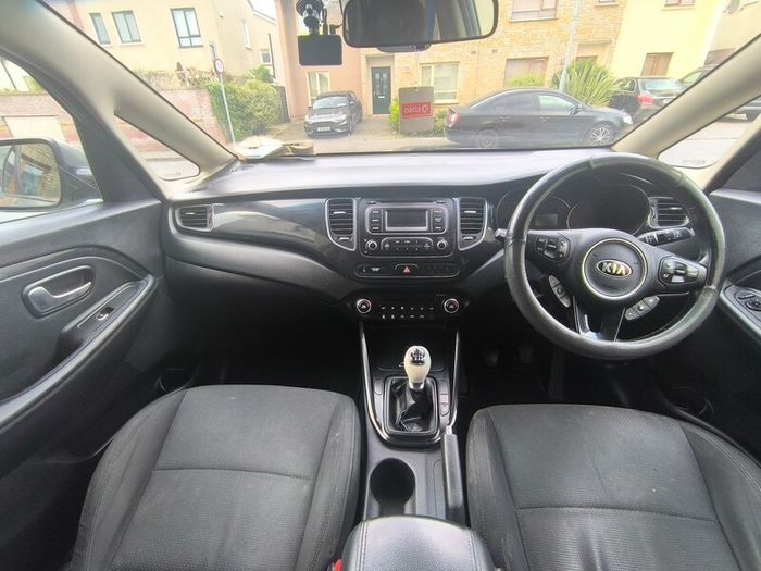 2014 Kia Carens