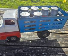Triang pressed steel milk lorry