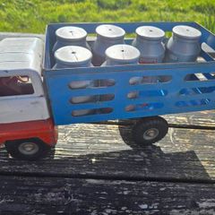 Triang pressed steel milk lorry