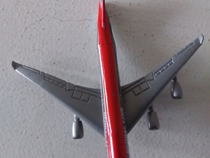 Global Link Airlines - Diecast Aircraft (2)