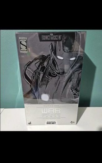 Hot Toys War Machine Ironman 3