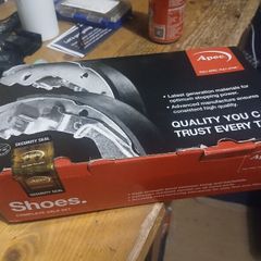 Peugeot partner break shoes