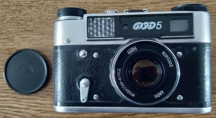 FED-5 Refurbished USSR Soviet Union Russian 35mm Rangefinder Serviced Film Camera 074506