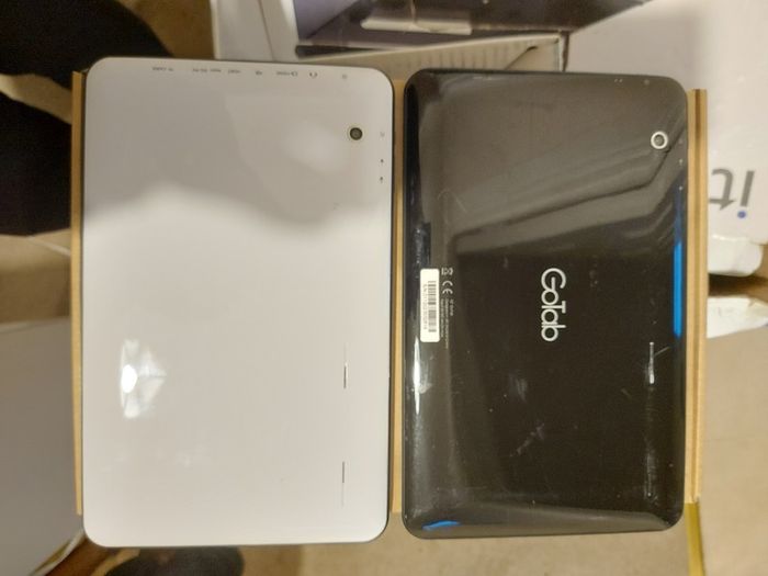 2 x 10.1 inch Gotabs, not powering on, in excellent cosmetic condition