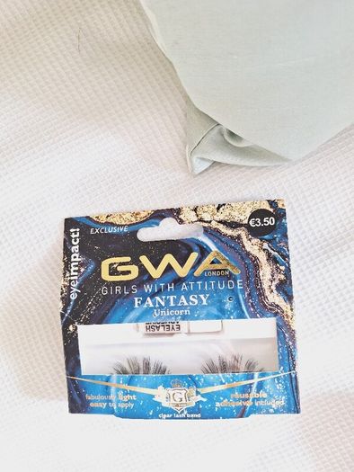 7 Packets of Eyelashes