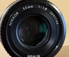 Nikon Nikkor 50mm f/1.8 Lens