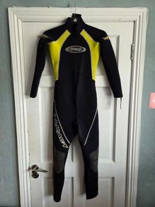 Child wetsuit