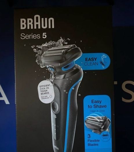 Wet and Dry Electric Shaver Braun  series 5 brand new 5 years warranty