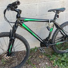 Boys / (small) adult bike