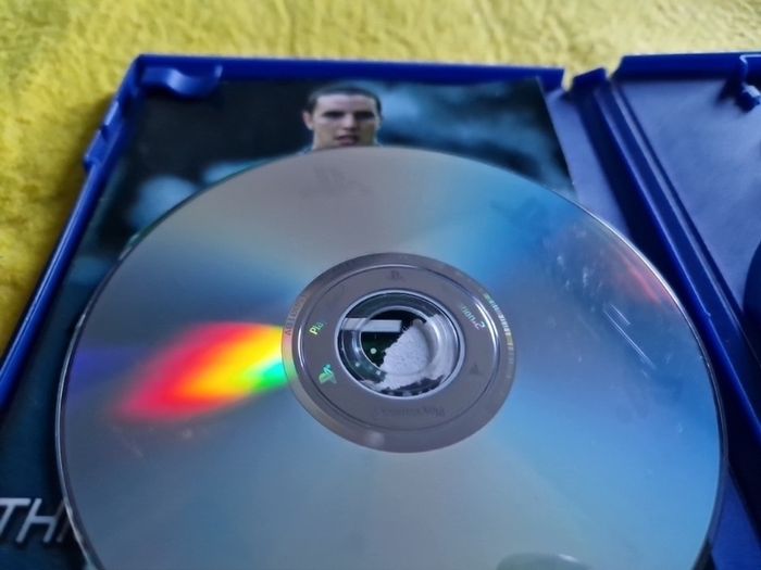 This is football 2004 PlayStation2 Ps2 games Original