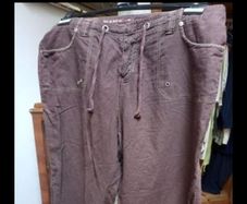 New look inspire 3/4 length brown trousers.