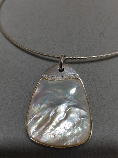 Monet necklace