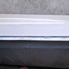 Cast iron bath